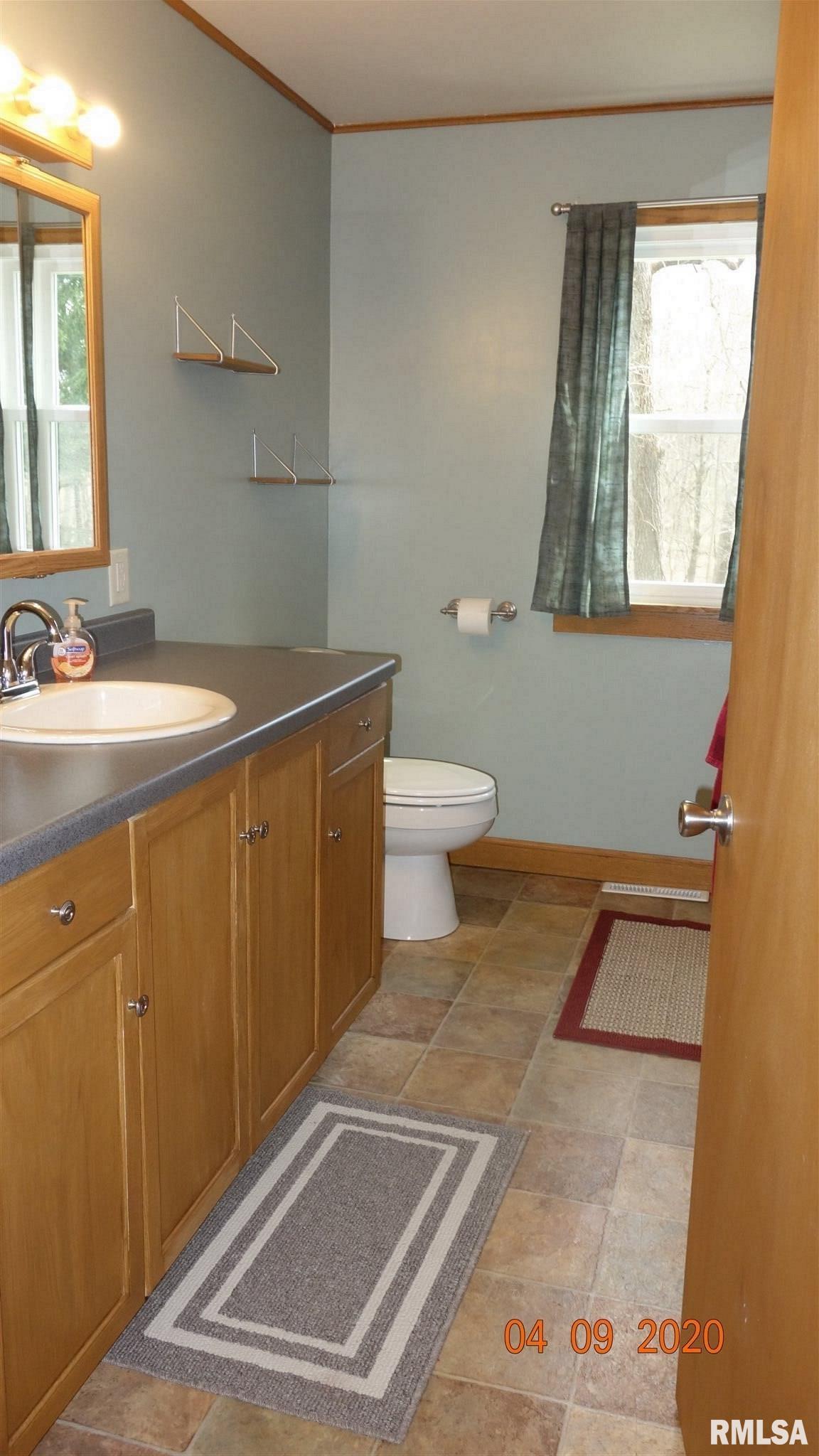 3604 North Trivoli Road Trivoli, IL 61569 - Photo 10 of 33