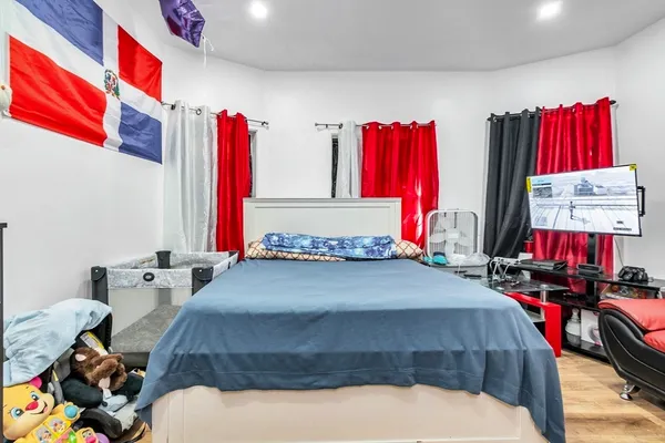 $1,150,000 | 132-134 South Broadway, Lawrence, MA 01843