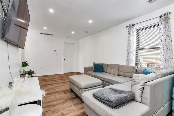 $1,150,000 | 132-134 South Broadway, Lawrence, MA 01843