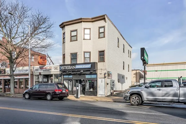 $1,150,000 | 132-134 South Broadway, Lawrence, MA 01843