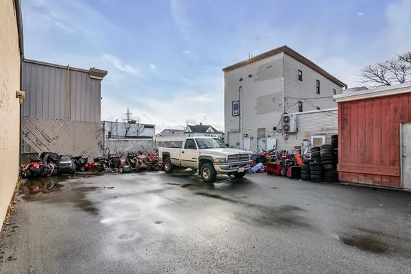 $1,150,000 | 132-134 South Broadway, Lawrence, MA 01843