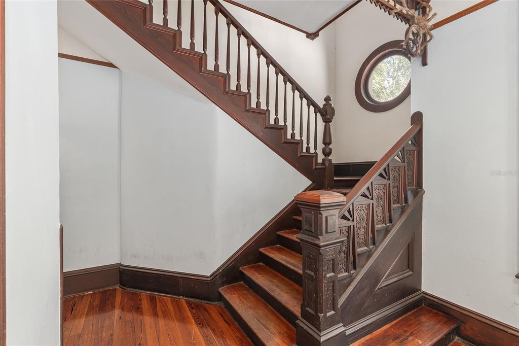 306 Northeast 3rd Street Gainesville, FL 32601 - Photo 17 of 88 a view of entryway with a front door