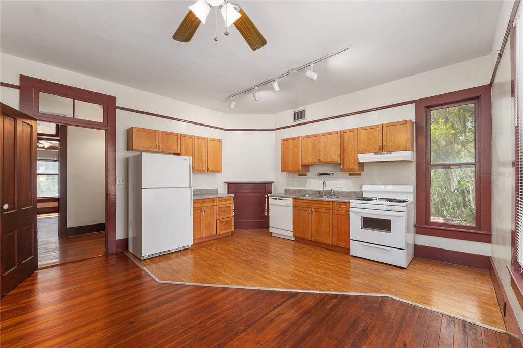 306 Northeast 3rd Street Gainesville, FL 32601 - Photo 23 of 88