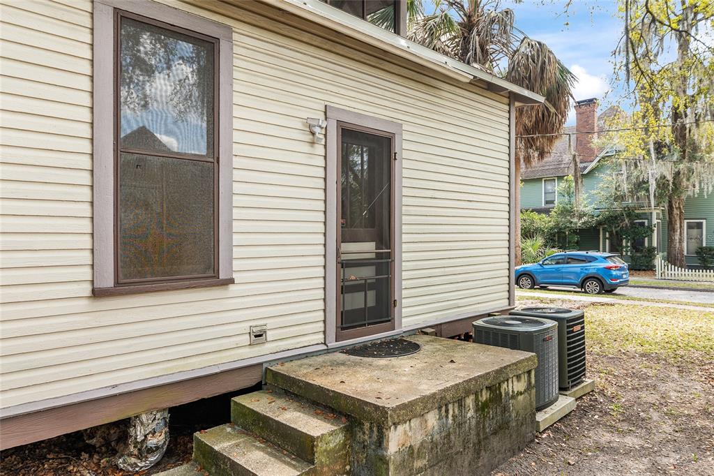 306 Northeast 3rd Street Gainesville, FL 32601 - Photo 45 of 88