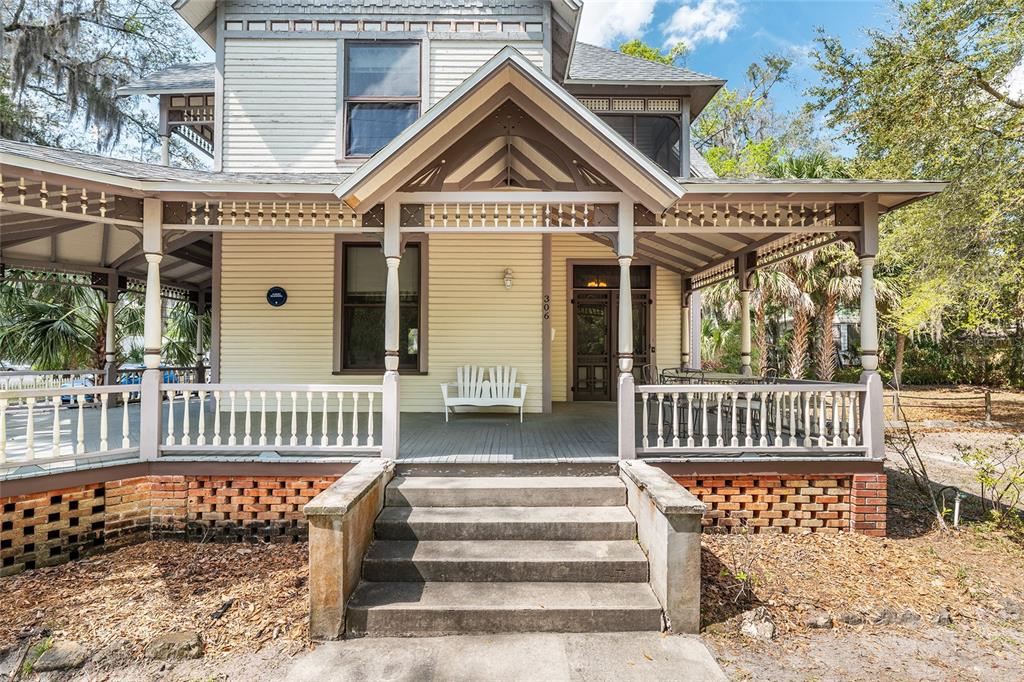 306 Northeast 3rd Street Gainesville, FL 32601 - Photo 10 of 88