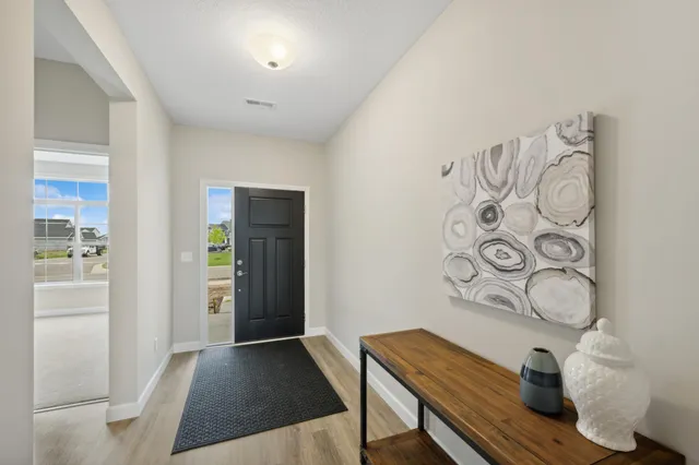 $404,900 | 1009 Brandenburg Lane, Waverly, MN 55390