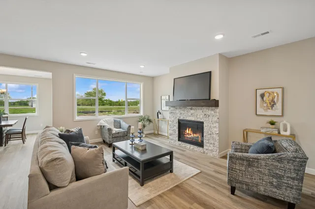 $404,900 | 1009 Brandenburg Lane, Waverly, MN 55390