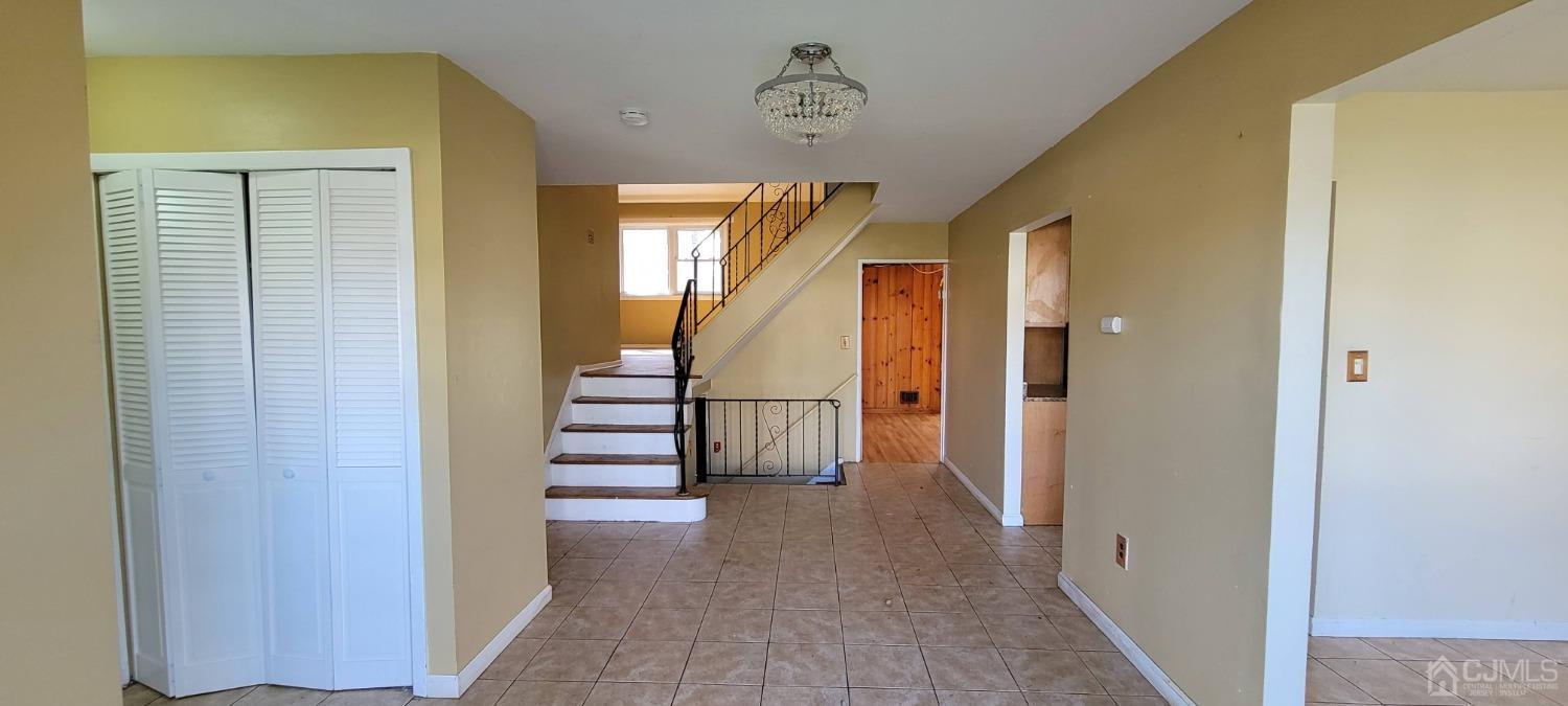 23 Marlin Road Old Bridge, NJ 08857 - Photo 9 of 36 Gallery Image 9