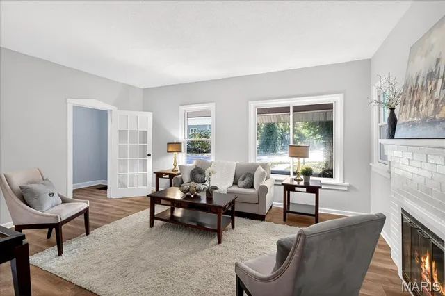 $309,900 | 619 North Bompart Avenue, St. Louis, MO 63119