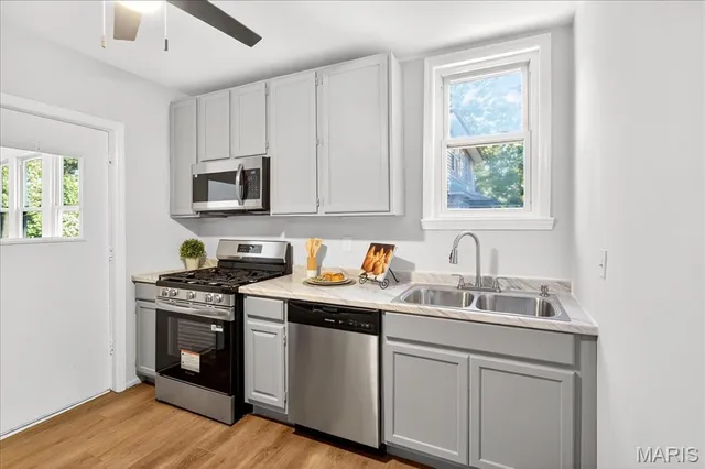 $309,900 | 619 North Bompart Avenue, St. Louis, MO 63119