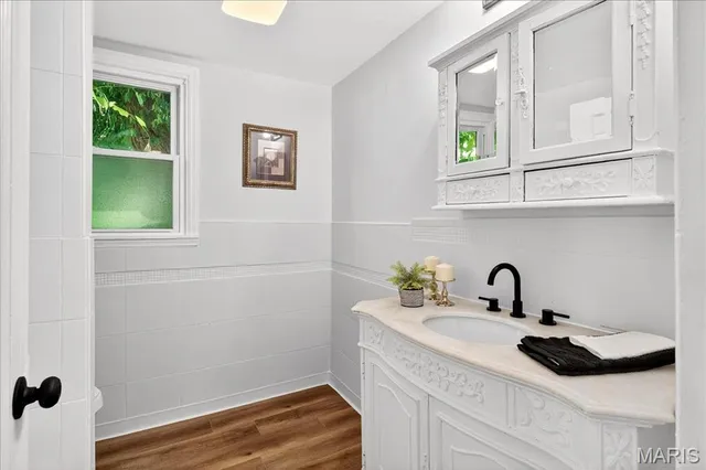 $309,900 | 619 North Bompart Avenue, St. Louis, MO 63119