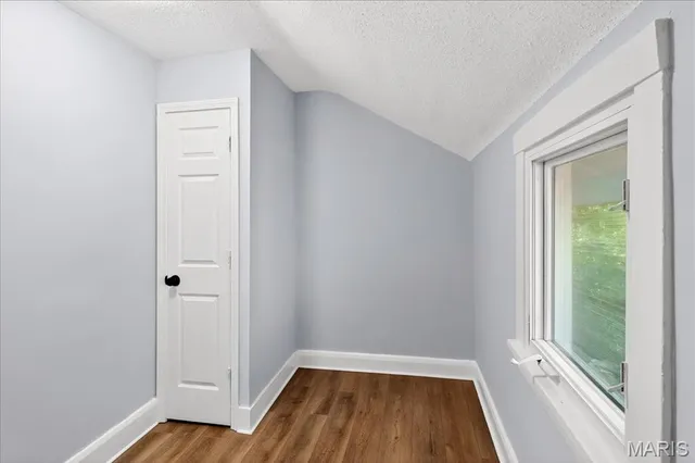 $309,900 | 619 North Bompart Avenue, St. Louis, MO 63119