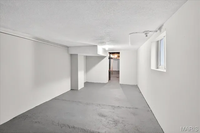 $309,900 | 619 North Bompart Avenue, St. Louis, MO 63119