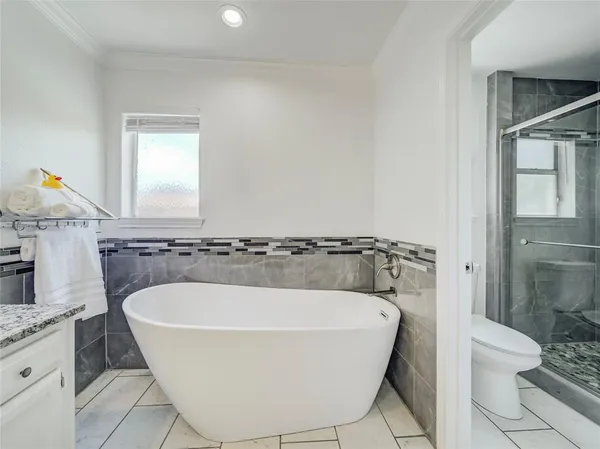 $4,500 | 6004 White Rose Trail, Dallas, TX 75248