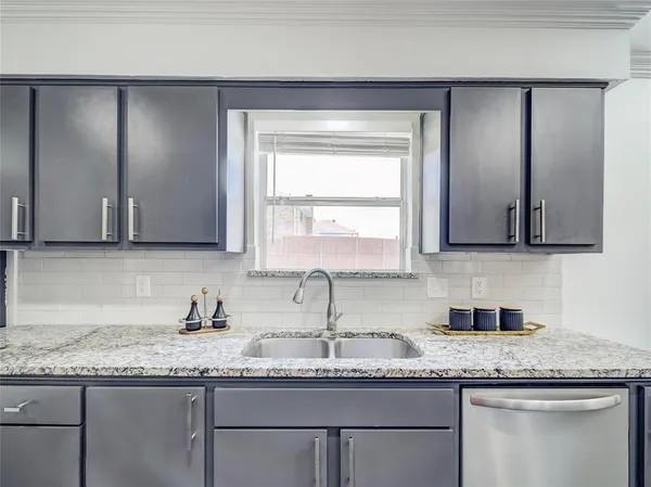 $4,500 | 6004 White Rose Trail, Dallas, TX 75248