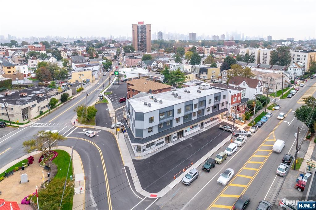 a picture of city view