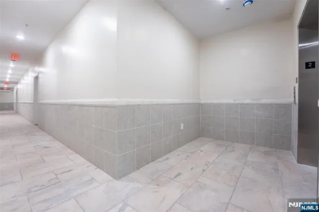 $1,950 | 44 Bergen Boulevard, Unit 2, Fairview, NJ 07022