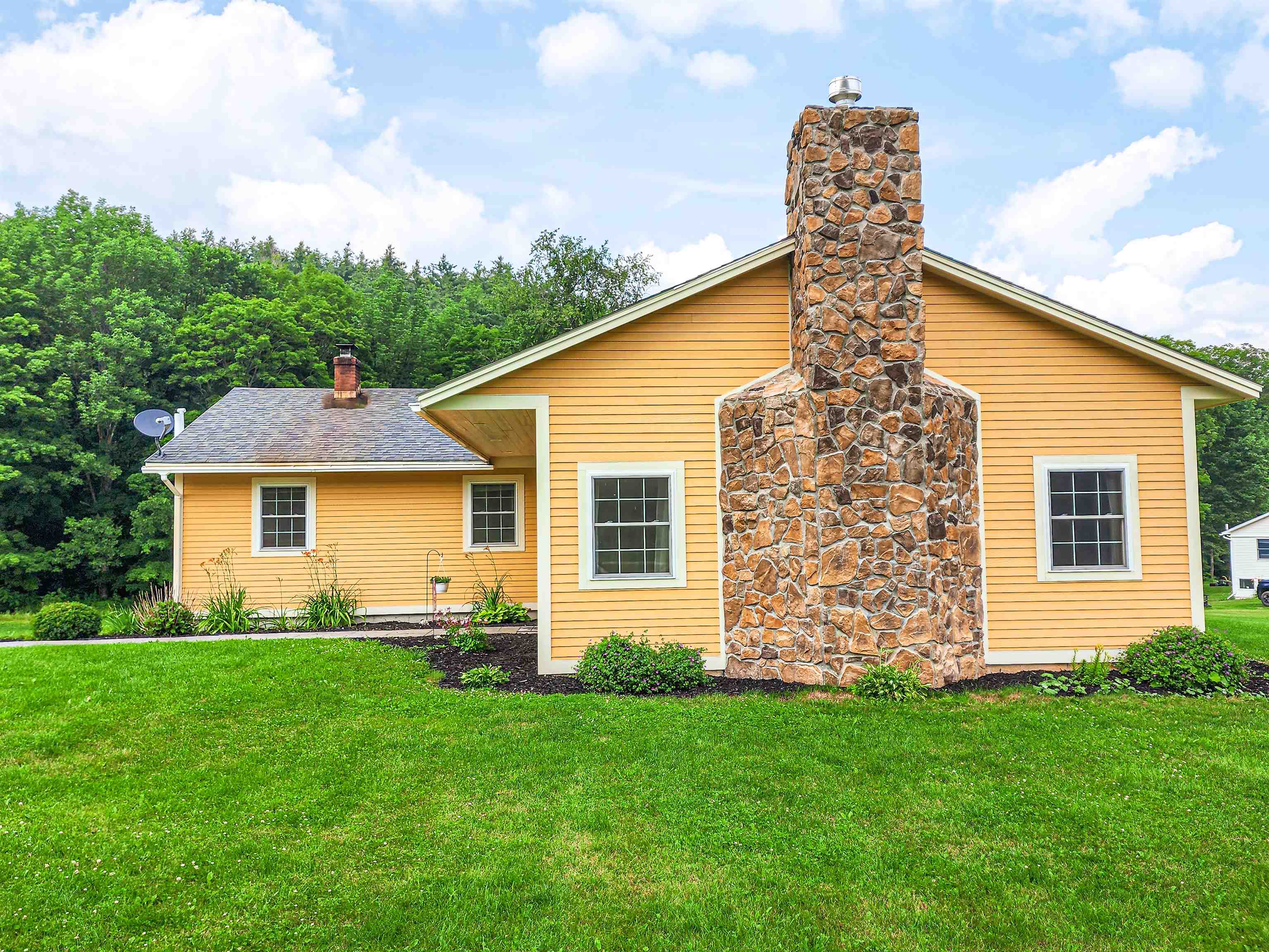 372 W Road Ira, VT 05777 - Photo 4 of 30