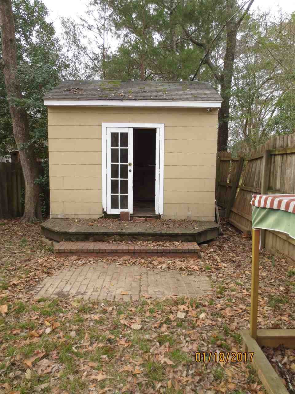 610 Colonial Circle Jackson, MS 39211 - Photo 3 of 14 Photo 3