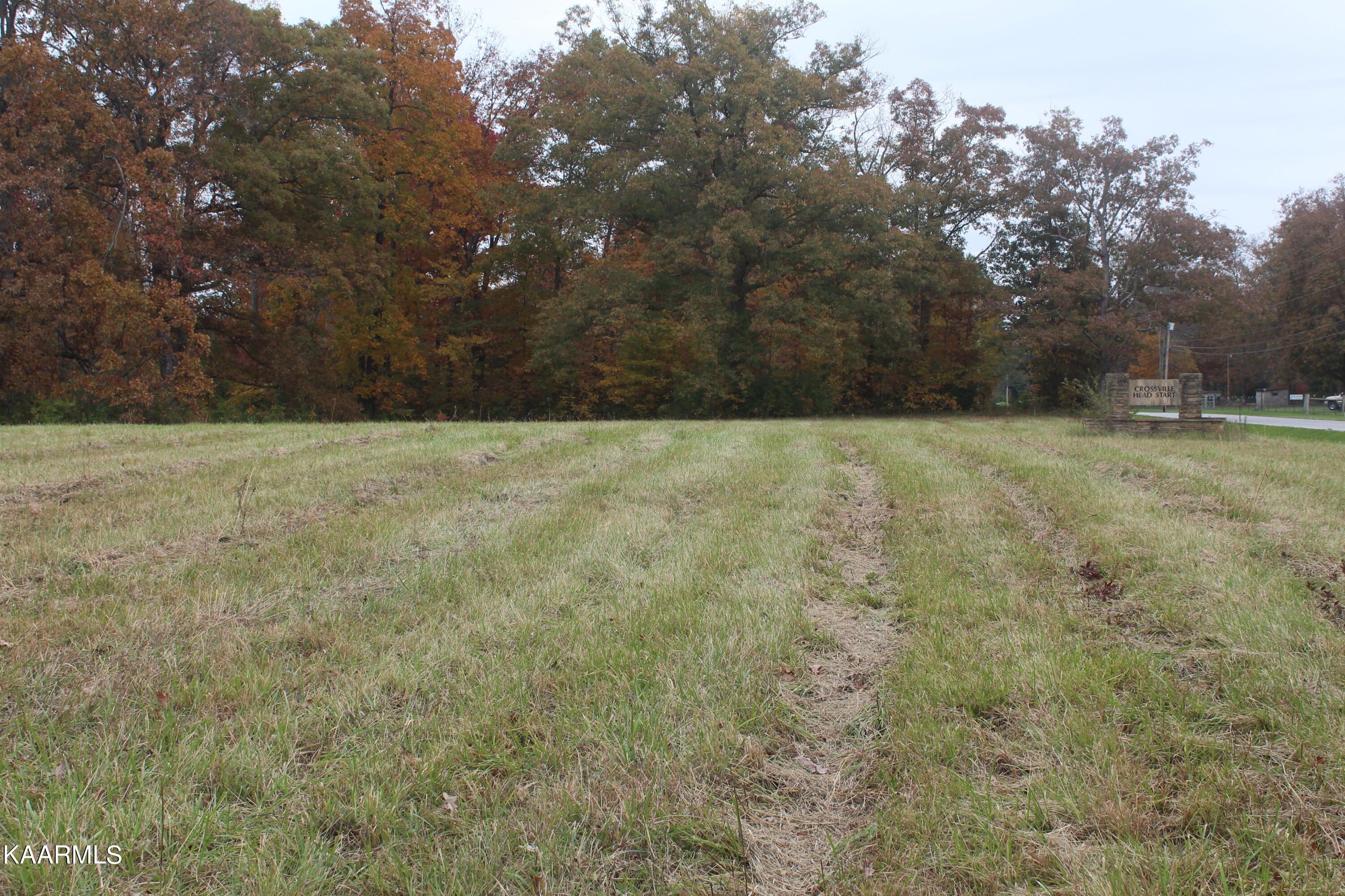 70 Creston Road Crossville, TN 38571 - Photo 3 of 6 533B3578-F84D-4F6E-AA1A-31548D917EA0