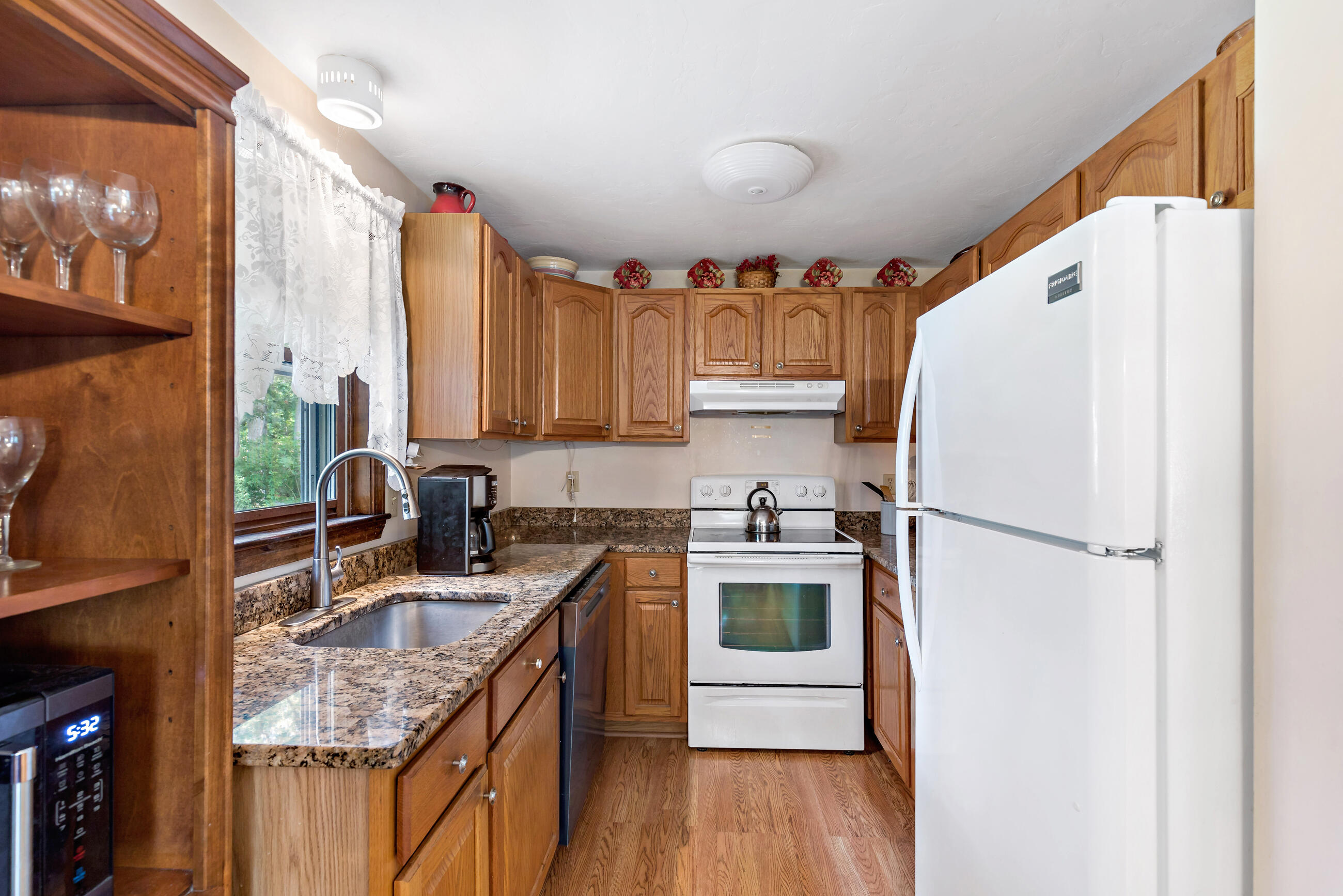 28 Cranberry Avenue Mashpee, MA 02649 - Photo 12 of 32 28 Cranberry
