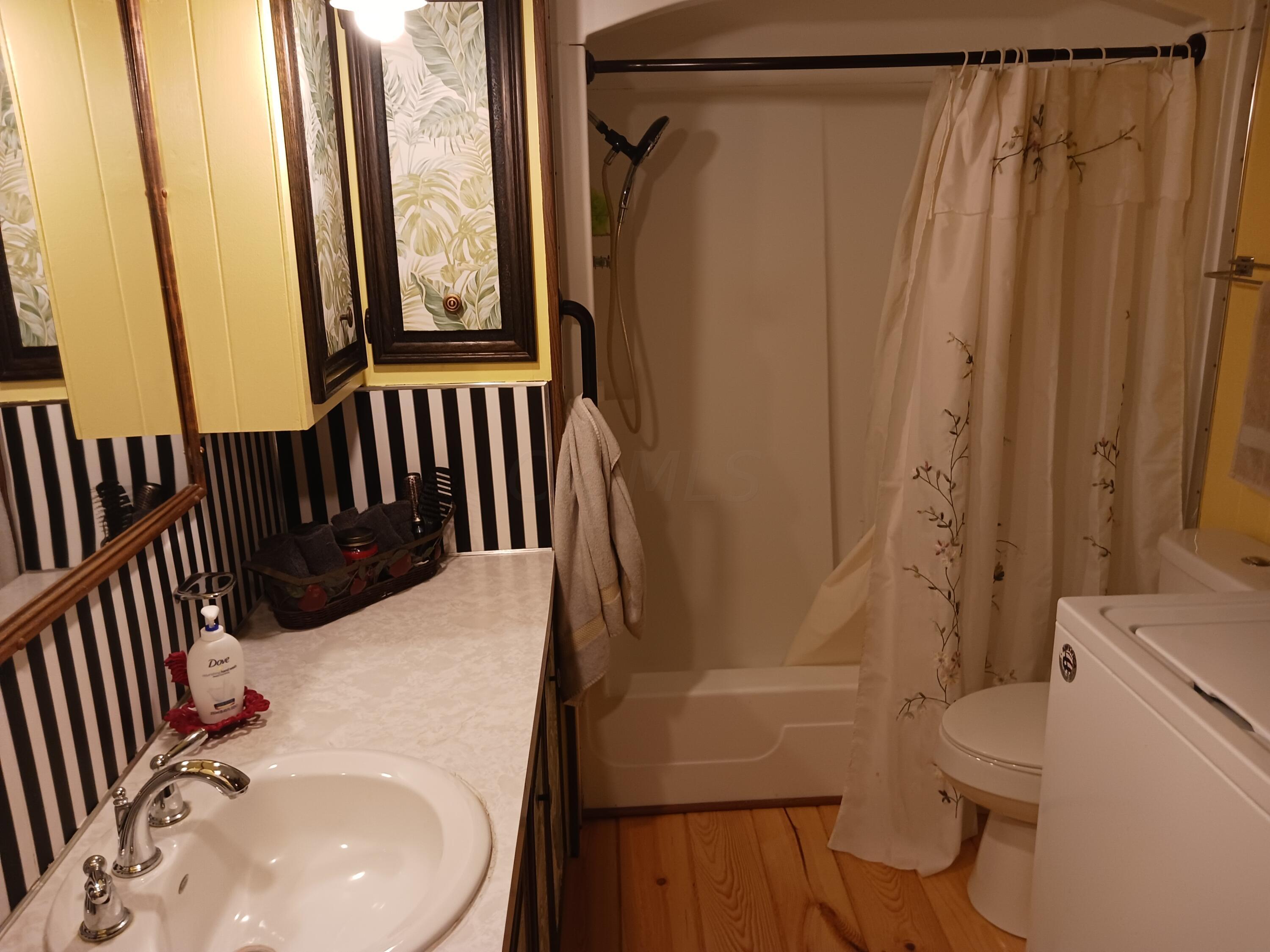 8927 Columbus Road Mount Vernon, OH 43050 - Photo 10 of 18 10
