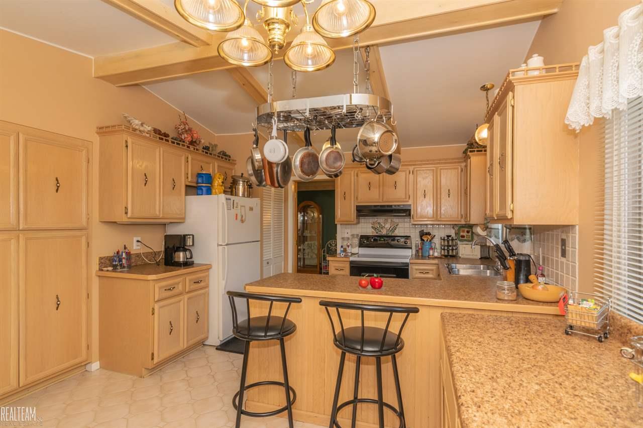 43371 Saal Road Sterling Heights, MI 48313 - Photo 10 of 27 31349096-9.JPG