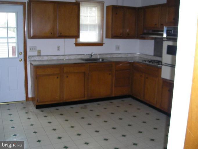 3236 Sandy Hook Road Street, MD 21154 - Photo 4 of 6 Kitchen