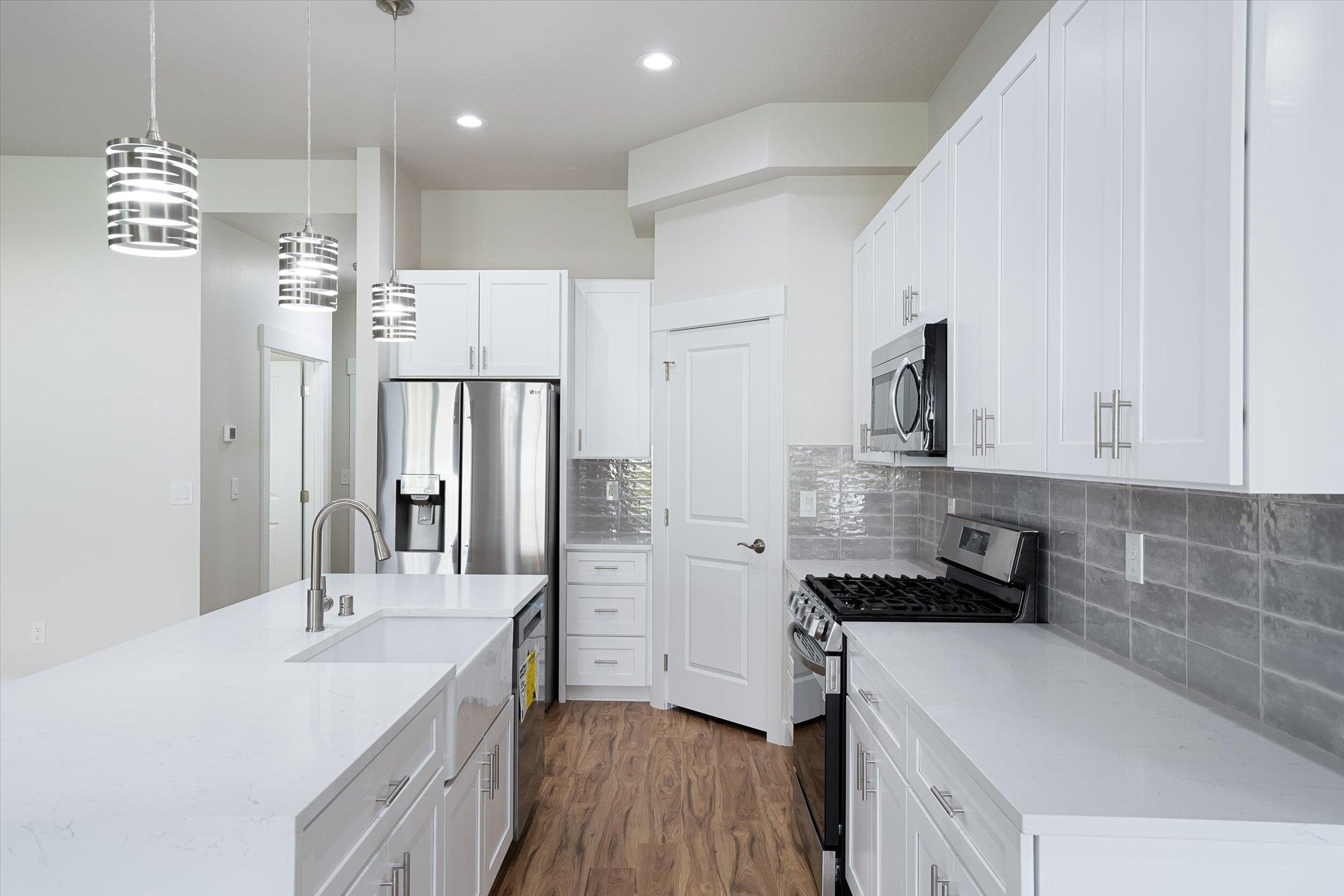 3405 East Yearling Road Chattaroy, WA 99003 - Photo 6 of 32