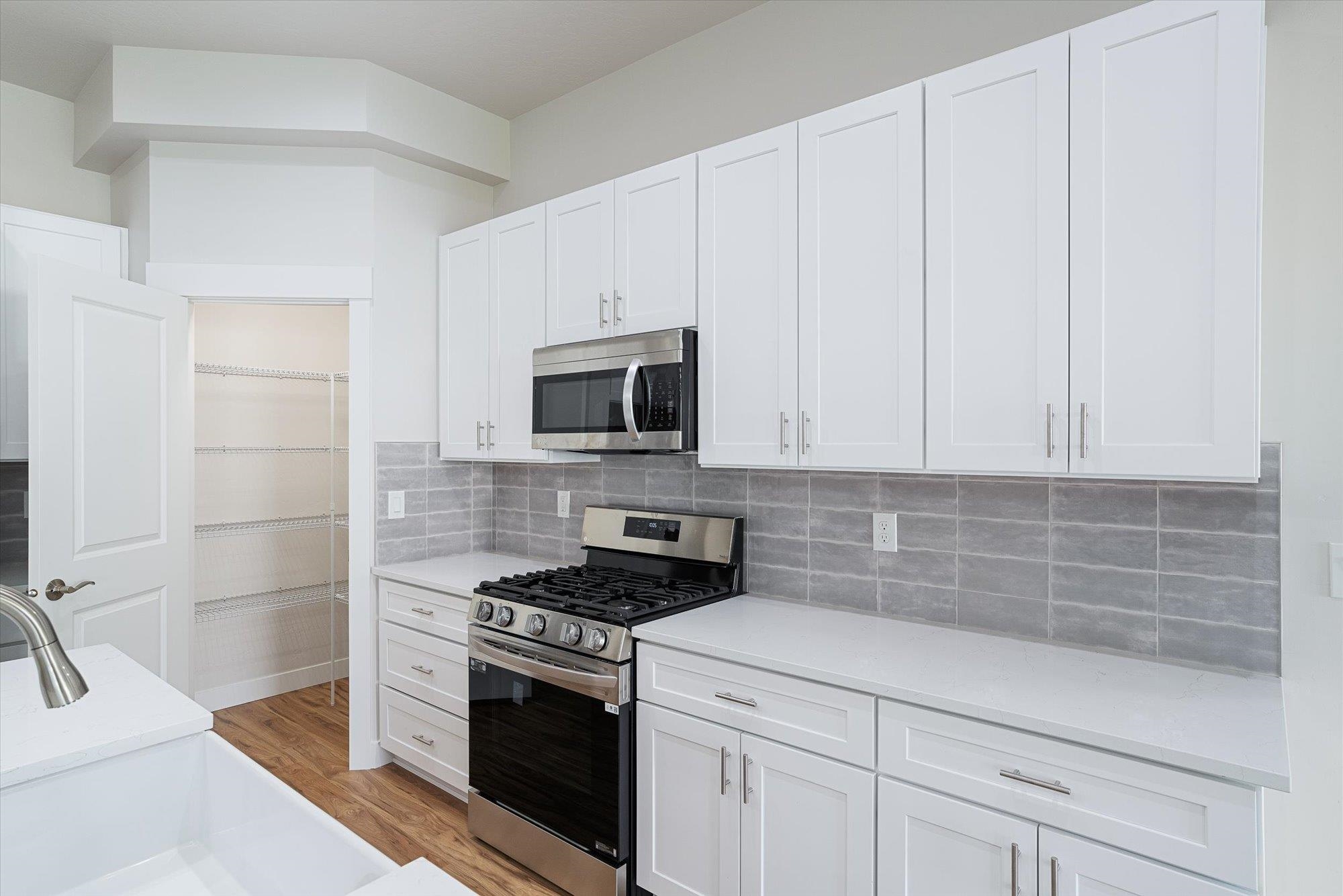 3405 East Yearling Road Chattaroy, WA 99003 - Photo 7 of 32