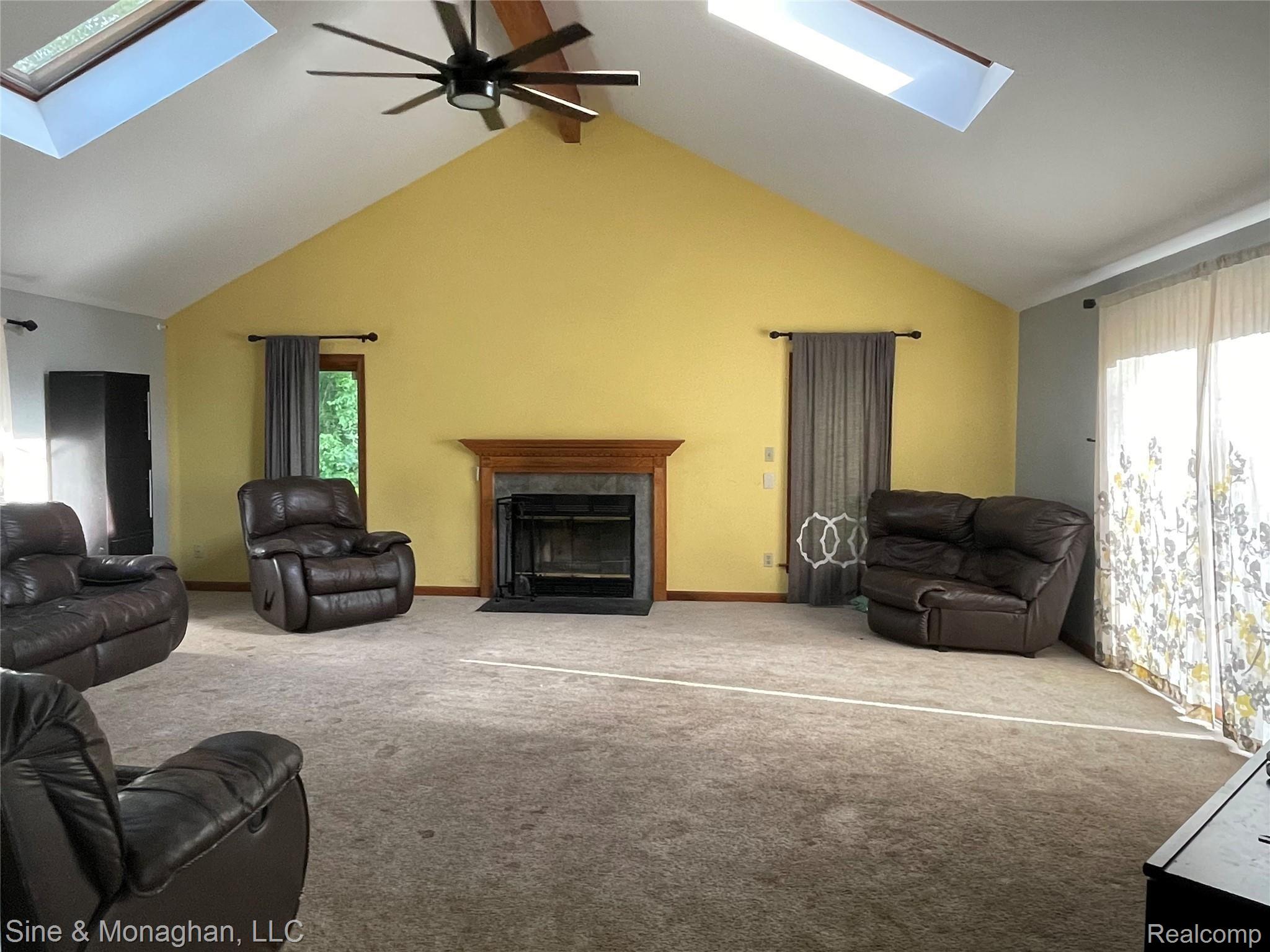 599 Allen Road Smiths Creek, MI 48074 - Photo 17 of 39 9D1F5978-C082-4357-BFAA-AF6B6B52EE5F.jpeg