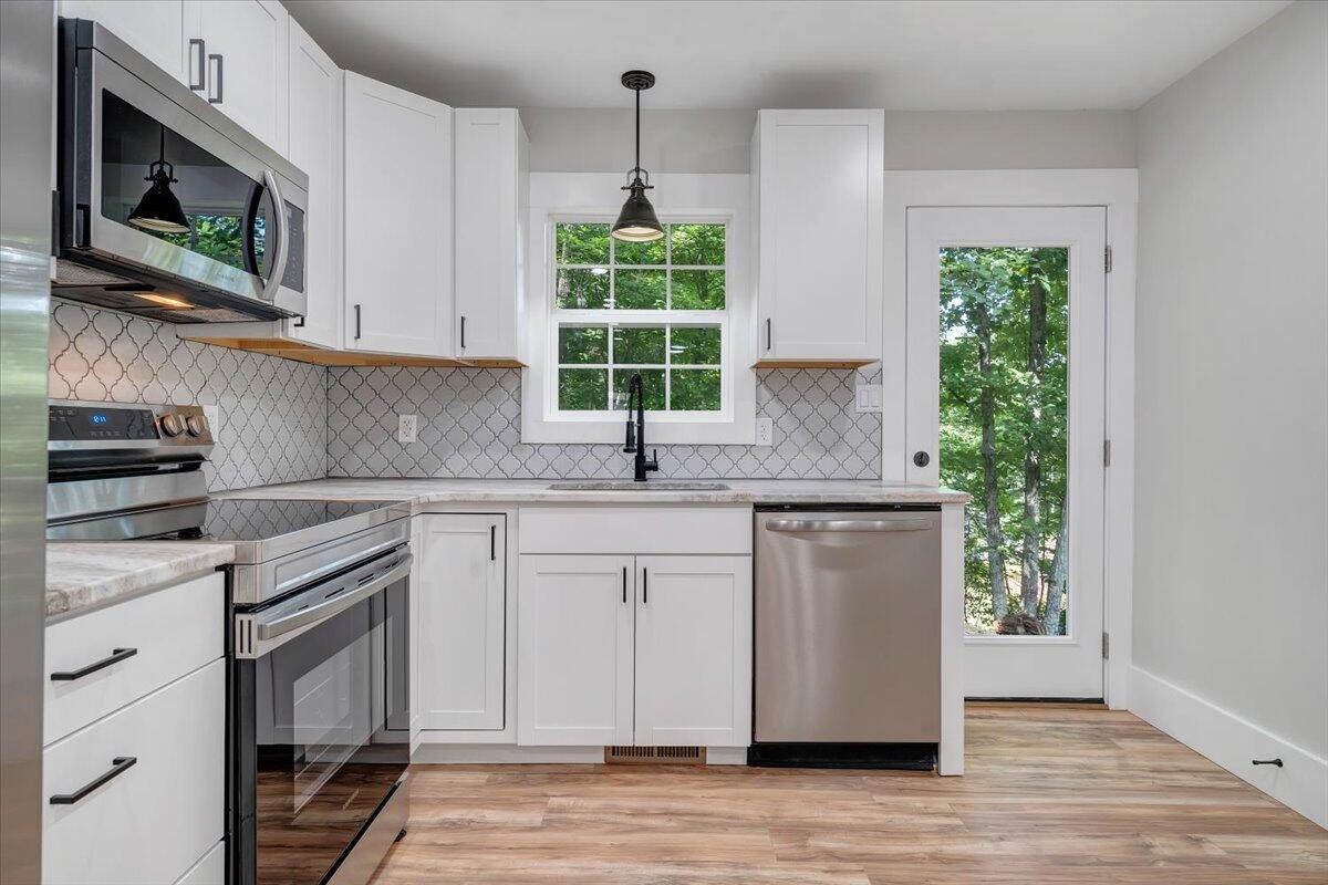 4339 Van Winkle Road Southwest Roanoke, VA 24014 - Photo 12 of 31 13-MIB07544