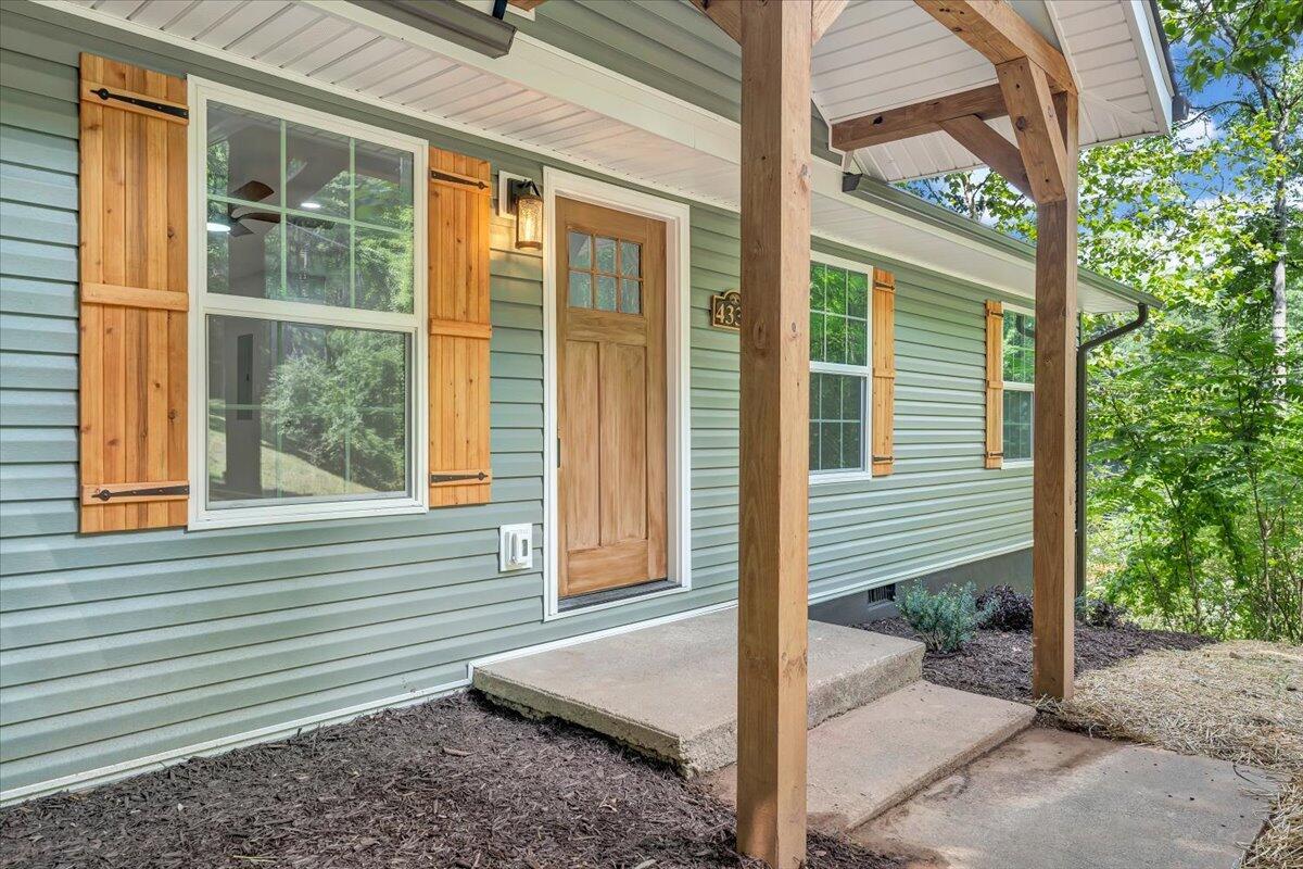 4339 Van Winkle Road Southwest Roanoke, VA 24014 - Photo 26 of 31 35-MIB07628