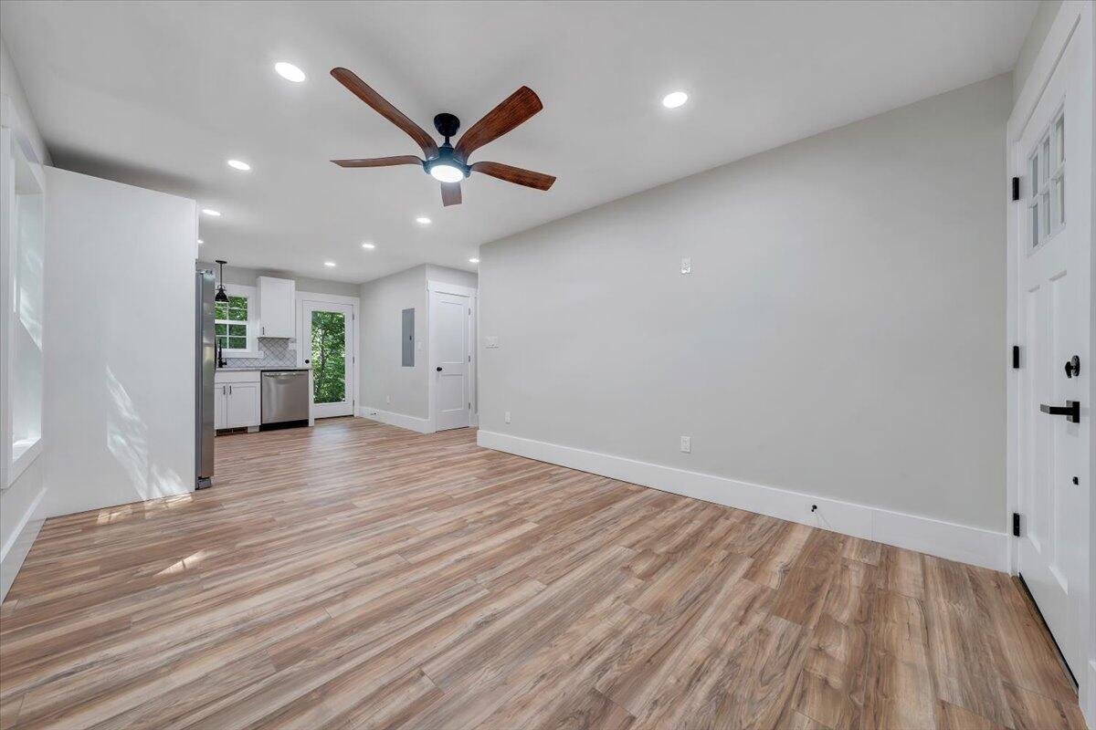 4339 Van Winkle Road Southwest Roanoke, VA 24014 - Photo 6 of 31 03-MIB07511