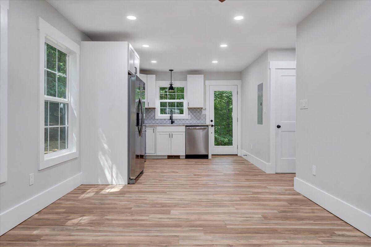 4339 Van Winkle Road Southwest Roanoke, VA 24014 - Photo 8 of 31 06-MIB07520
