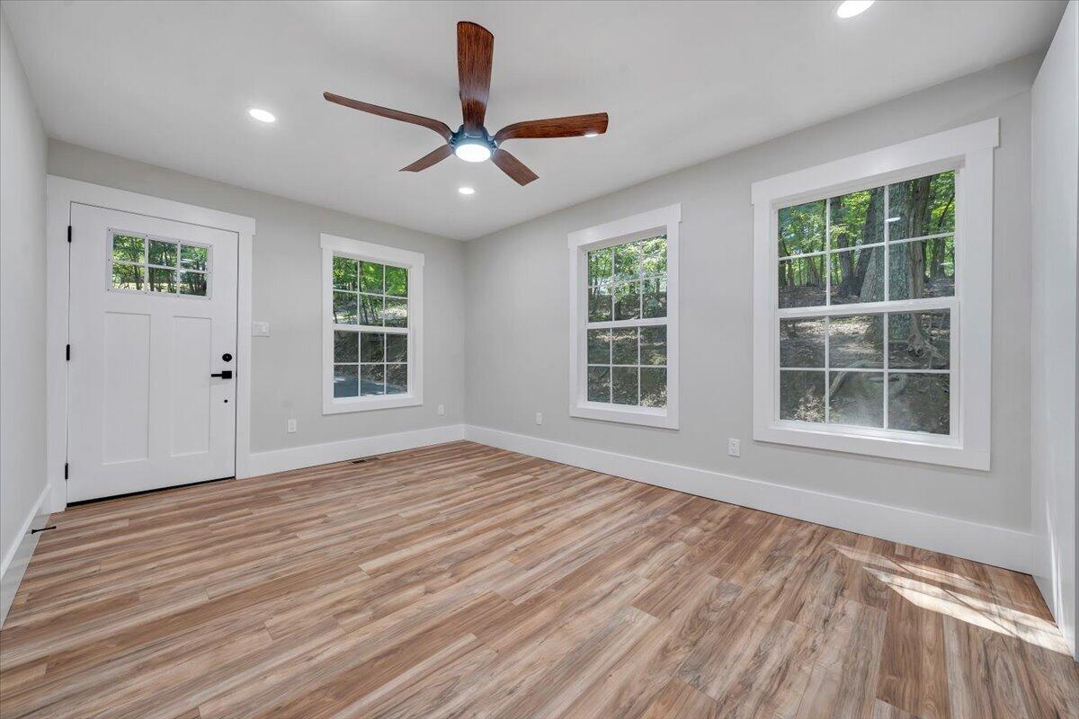 4339 Van Winkle Road Southwest Roanoke, VA 24014 - Photo 9 of 31 07-MIB07523