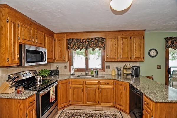 11 Walnut Hill Road Millis, MA 02054 - Photo 12 of 30 Gallery Image 12