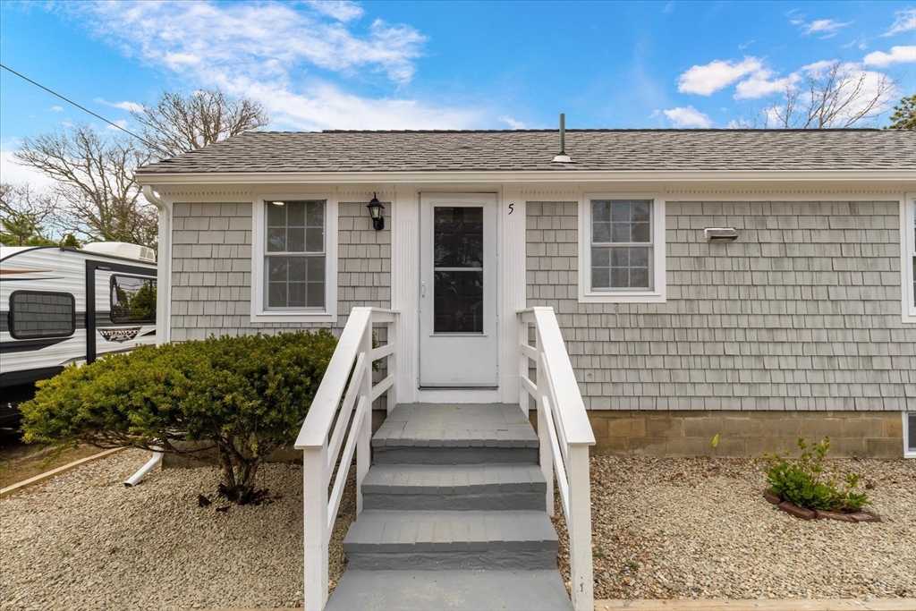 3-5 Susan Ruth Road Dennis Port, MA 02639 - Photo 15 of 27 Gallery Image 15