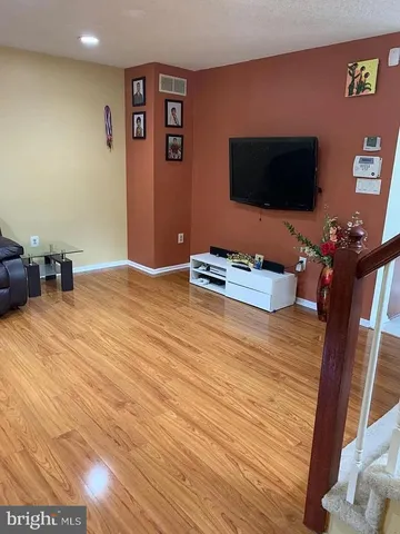 $4,300 | 2 Halstead Place, Princeton, NJ 08540