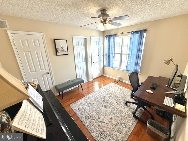 2 Halstead Place Princeton, NJ 08540 - Photo 7 of 16 a view of a living room
