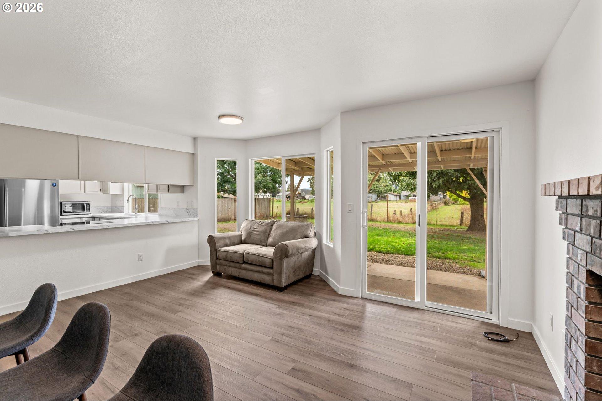 992 South 44th Street Springfield, OR 97478 - Photo 18 of 43 Gallery Image 18