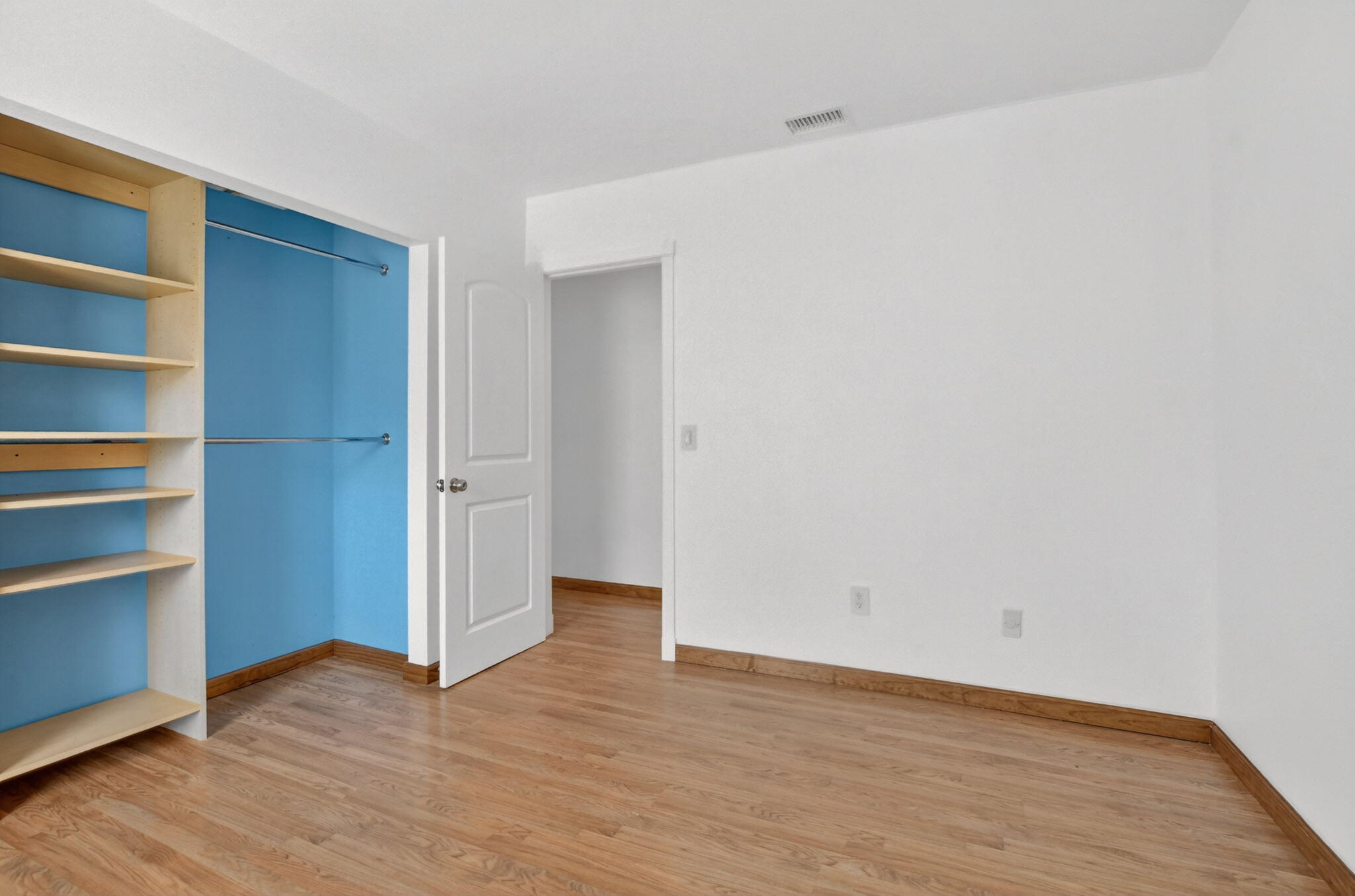 20876 Sugarloaf Lane Boca Raton, FL 33428 - Photo 30 of 57 Guest Room 1 with closet shelving