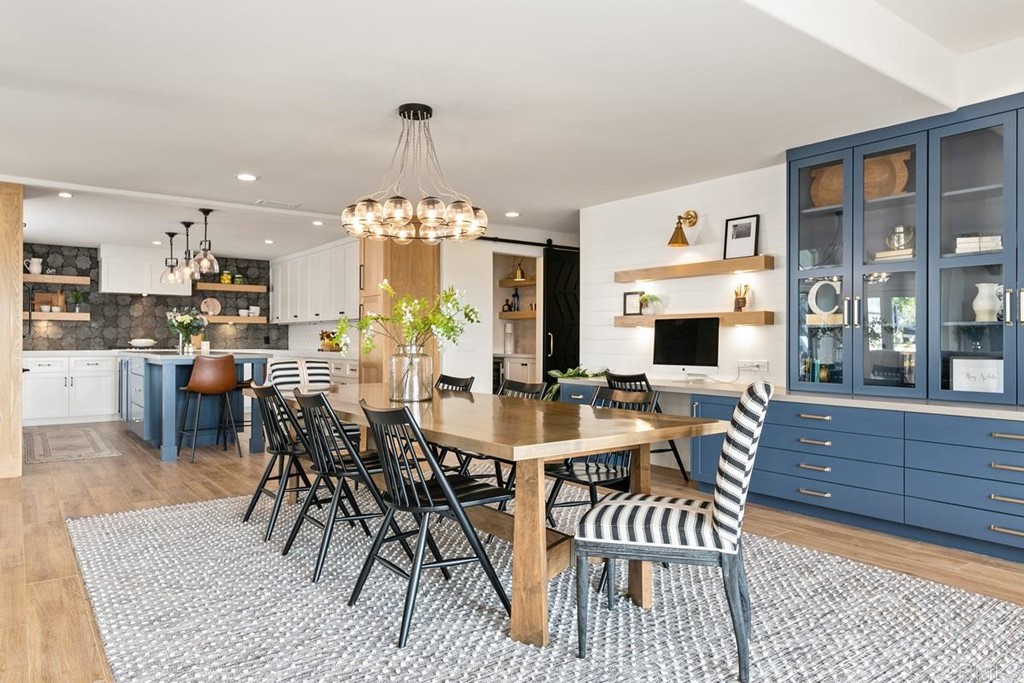 2924 Lone Jack Road Encinitas, CA 92024 - Photo 4 of 48 a view of a dining room with furniture