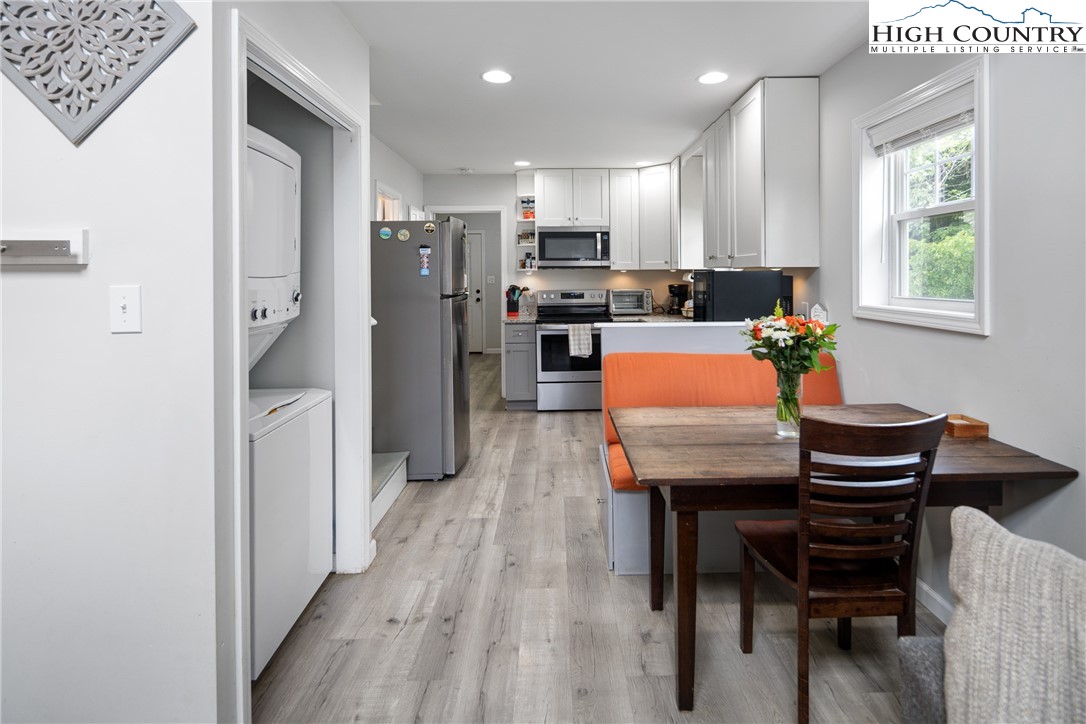 129 Stratford Lane Boone, NC 28607 - Photo 12 of 30