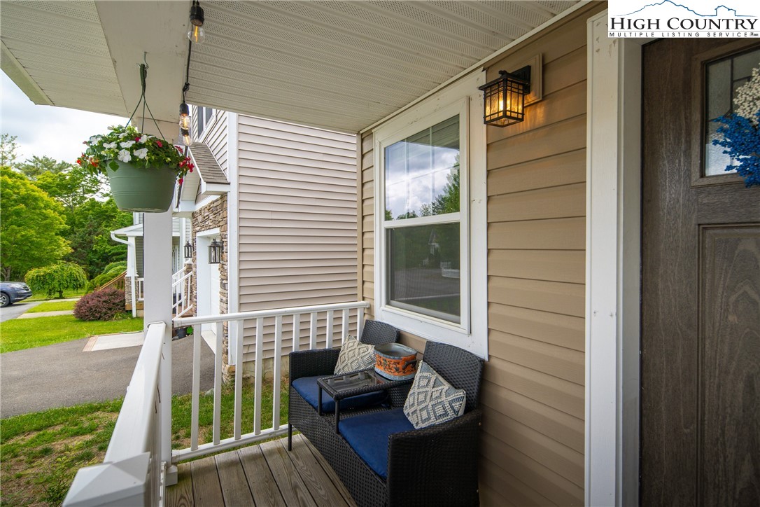 129 Stratford Lane Boone, NC 28607 - Photo 4 of 30