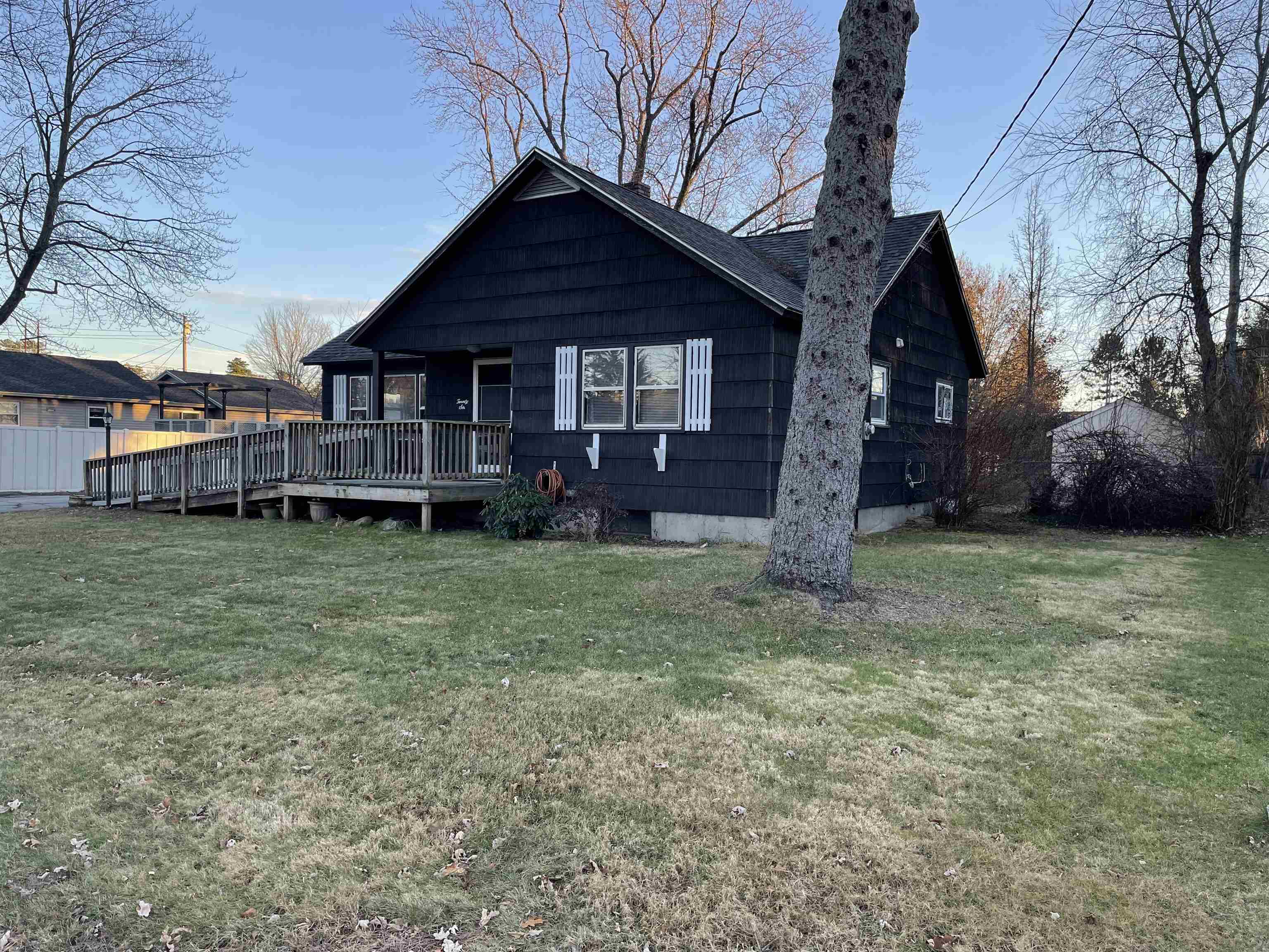 26 Temi Road Concord, NH 03301 - Photo 2 of 28