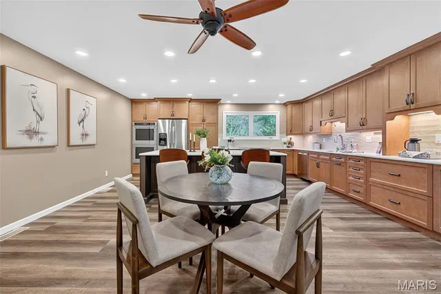 $750,000 | 4931 Theiss Road, St. Louis, MO 63128