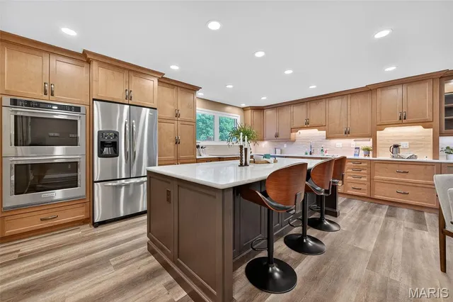 $750,000 | 4931 Theiss Road, St. Louis, MO 63128