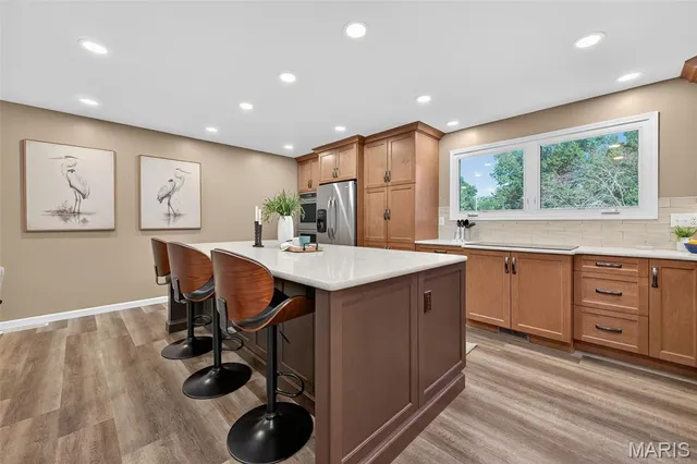 $750,000 | 4931 Theiss Road, St. Louis, MO 63128