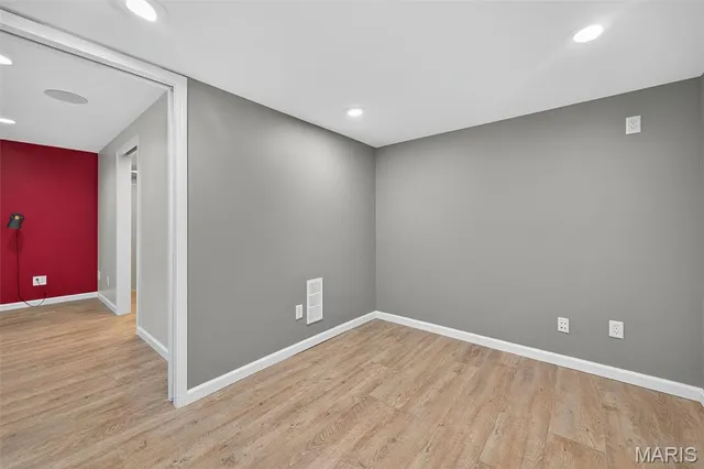 $750,000 | 4931 Theiss Road, St. Louis, MO 63128